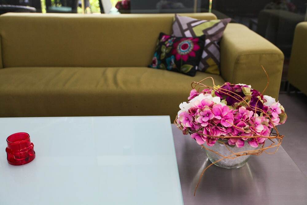 Aparthotel St Residences Novena 4*